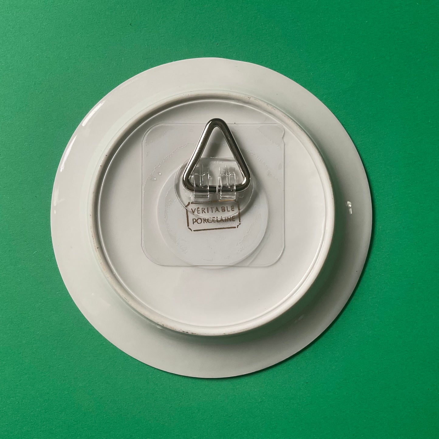 Assiette «œil bleu à la perle»